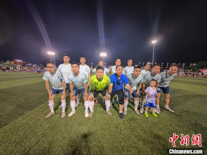 以“村”字头体育为镜：贵州村BA与村超照亮乡村