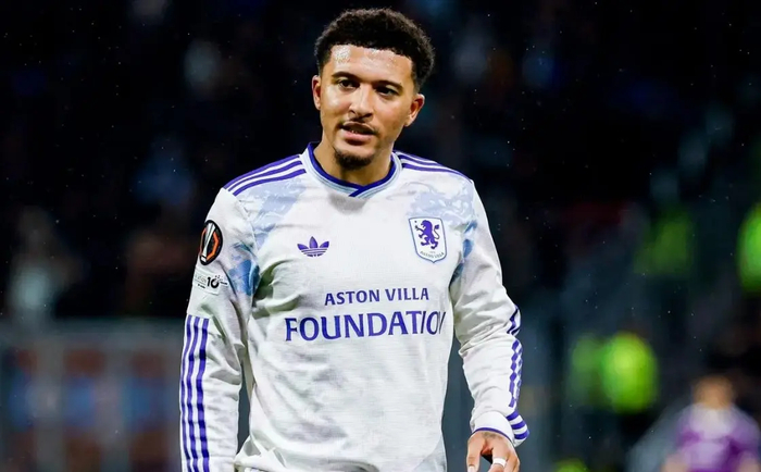 桑乔自由身回归多特蒙德，曼联四载引援困局终