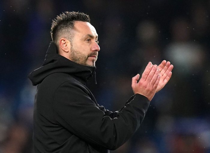 热刺帅位争夺战：德泽尔比成首选 伊桑·恩瓦内