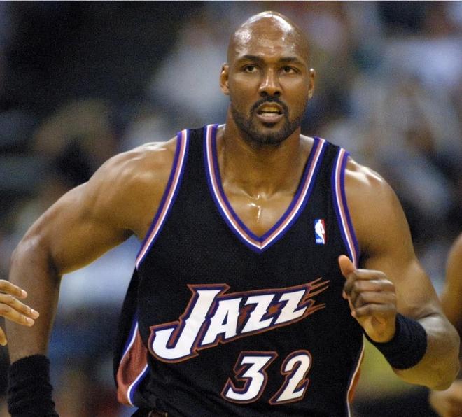 NBA历史罚球王出炉：卡尔-马龙13188次登顶