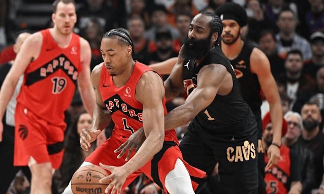 NBA季后赛八强诞生 76人逆转绿军掘金爆冷出局